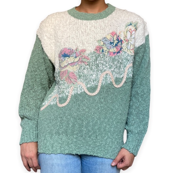 Vintage Granny Sweater with Floral Appliqués - Picture 2 of 6